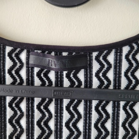 RVN Chevron 3D Jacquard Square Neck Flare Dress Black White Sz Large - Picture 8 of 9